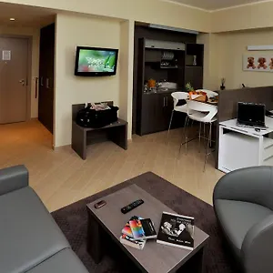 chc-business-residence.hotelitalianriviera.com/
